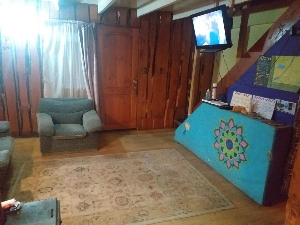 Hostal Mandala Pucon 2 Bagian luar foto